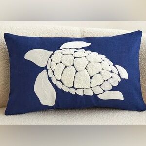 NEW - Embroidered Sea Turtle Ocean Life Beachy Statement Throw Pillow Slip Cover